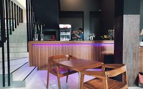 Onesouth Boutique Hotel Pulau Merah  3*